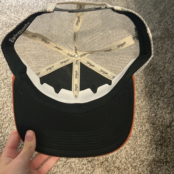 Dale Brisby’s Rodeo Time cap - Picture 2 of 3